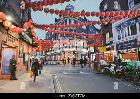 Chinatown London bei Sonnenuntergang: Ein Kaleidoskop an Farben, Kulturen und Küchen. Stockfoto