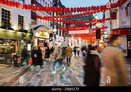 Chinatown London bei Sonnenuntergang: Ein Kaleidoskop an Farben, Kulturen und Küchen. Stockfoto