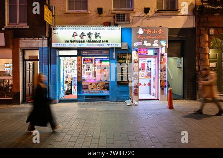 Chinatown London bei Sonnenuntergang: Ein Kaleidoskop an Farben, Kulturen und Küchen. Stockfoto