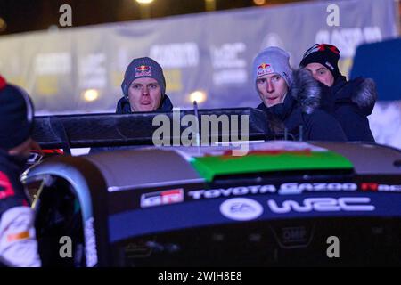 Umeå 20240215Ott Tänak (EST), Hyundai Shell Mobis World Rally1, Hyundai i20 N Rally1 Hybrid und Elfyn Evans (GBR), Toyota Gazoo Racing WRT, Toyota GR Yaris Rally1 Hybrid, während der Eröffnung der Rally1 Schweden 2024 in Umeå Foto: PEO Möller / LocalEyes / TT Code 11549 Stockfoto