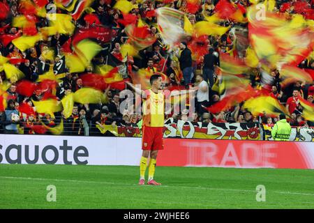 Frankreich. Februar 2024. © PHOTOPQR/VOIX DU NORD/MATTHIEU BOTTE; 15/02/2024; 15/02/2024. Linse. Fußball. Lens Fribourg Europa League Konferenz. Florian sotoca. FOTO MATTHIEU BOTTE LA VOIX DU NORD *** lokaler Bildtitel *** Credit: MAXPPP/Alamy Live News Stockfoto