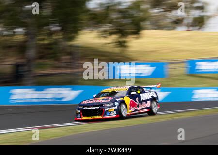 Bathurst, Australien, 16. Februar 2024. Will Brown fährt mit dem Team Red Bull Camaro am 16. Februar 2024 in Bathurst, Australien, Vorführrunden im Repco Bathurst 12 Stunden auf dem Mount Panorama Circuit. Quelle: Ivica Glavas/Speed Media/Alamy Live News Stockfoto