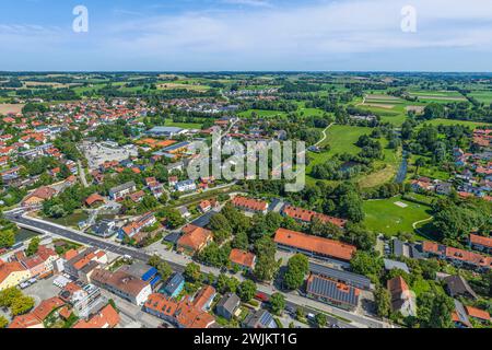 Luftaufnahme der Stadt Dorfen im oberbayerischen Isental Ausblick auf Dorfen im Landkreis Erding in Oberbayern Dorfen Bayern Deutschland *** Aerial VI Stockfoto