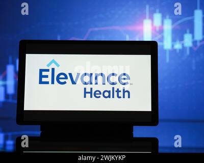 Deutschland. Februar 2024. In dieser Fotoabbildung ist das Logo von Elevance Health, Inc. Auf einem Tablet zu sehen (Foto: Igor Golovniov/SOPA Images/SIPA USA) *** ausschließlich für redaktionelle Nachrichten *** Credit: SIPA USA/Alamy Live News Stockfoto
