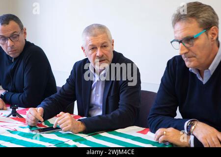 Foto Andrea Alfano/LaPresse 16 Febbraio 2024, Turin, Italia - Cronaca - Turin, Stellantis: Conferenza stampa segretario nazionale FIM-Cisl, Ferdinando Uliano per Fare il punto su Mirafiori - Nella foto: UN momento della conferenza stampa. 16. Februar 2024, Turin, Italien - Nachrichten - Turin, Stellantis: Pressekonferenz von Ferdinando Uliano Generalsekretär von FIM-Cisl, Bericht über Mirafiori - im Bild: Ein Moment der Veranstaltung. Quelle: LaPresse/Alamy Live News Stockfoto