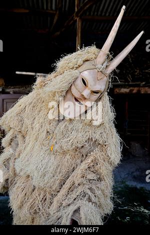 Caretos of Lazarim (Lamego) in Vibo Maske von Vilariño de Conso, Ourense, Spanien Stockfoto