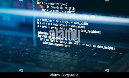 Schreiben Sie den Quellcode während der Programmierung auf einem Laptop. 3D-Rendering Stockfoto