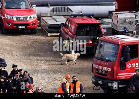 Florenz, Italien. Februar 2024. foto Marco Bucco/LaPresse16 Febbraio 2024 - Firenze, Italia Cronaca Incidente sul lavoro nel cantiere del nuovo centro commerciale Esselunga, almeno 3 operai morti tra le vittime Nella foto : il cantiere luogo dell'incidente Foto Marco Bucco/LaPresse 16. Februar 2024 - Florenz, Italien Nachrichten Arbeitsunfall auf der Baustelle des neuen Einkaufszentrums Esselunga, mindestens 3 Arbeiter tot unter den Opfern auf dem Foto : die Baustellenszene des Unfalls Credit: LaPresse/Alamy Live News Stockfoto