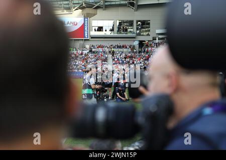 Fotografen und TV-Crew warten am 11. Juli 2022 auf die Teams England gegen Norwegen UEFA Womens Euro Brighton Community Stadium (Amex Stadium) Stockfoto