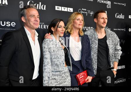 Marco Girnth, Amy Mußul, Melanie Marschke und Johannes Hendrik langer bei der Berlin Opening Night by Gala, UFA und RTL Deutschland im Rahmen der Berlinale 2024 / 74. Internationale Filmfestspiele Berlin im Hotel SO / Berlin das Stue. Berlin, 15.02.2024 *** Marco Girnth, Amy Mußul, Melanie Marschke und Johannes Hendrik langer bei der Berliner Eröffnungsnacht von Gala, UFA und RTL Germany im Rahmen der Berlinale 2024 74 Berlin International Film Festival im Hotel SO Berlin das Stue Berlin, 15 02 2024 Foto:Xn.xKubelkax/xFuturexImagex Opening Night 4498 Stockfoto