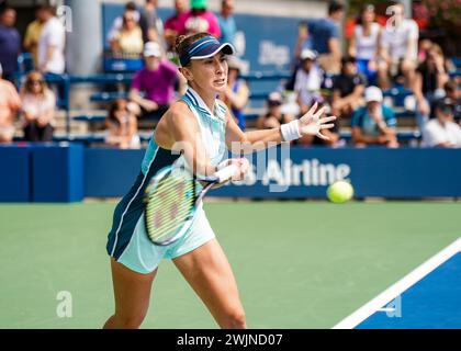 New York, NY USA 8/30/2023 Belinda Bencic tritt bei den US Open-Tennismeisterschaften an Stockfoto