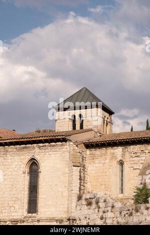 Ruinen der Stiftskirche Santa María la Mayor (13. Jahrhundert). Valladolid. Campiña del Pisuerga. Provinz Valladolid. Kastilien und León Co Stockfoto