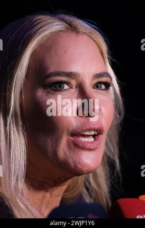 Madrid, Spanien. Februar 2024. Valeria Mazza spaziert auf der Hannibal Laguna Modenschau während der Mercedes Benz Fashion Week Madrid am 16. Februar 2024 im Ifema in Madrid, Spanien. (Foto: Oscar Gonzalez/SIPA USA) Credit: SIPA USA/Alamy Live News Stockfoto