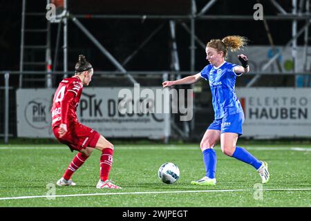 Genk, Belgien. Februar 2024. Charlotte Tison (20) aus Genk während eines Frauenfußballspiels zwischen Racing Genk Ladies und SV Zulte-Waregem am 17. Spieltag der Saison 2023 - 2024 der Belgischen Lotto Womens Super League, Freitag, 16. Februar 2024 in Genk, Belgien. Quelle: Sportpix/Alamy Live News Stockfoto