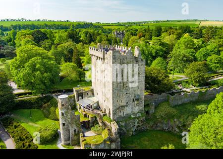 Blarney Castle, mittelalterliche Festung in Blarney, in der Nähe von Cork, bekannt für seinen legendären weltberühmten magischen Blarney Stone alias Stone of Eloquence, und reno Stockfoto