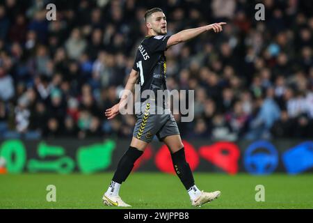 Taylor Harwood-Bellis aus Southampton gibt seinen Teamkollegen Anweisungen während des Sky Bet Championship Matches West Bromwich Albion vs Southampton at the Hawthorns, West Bromwich, Großbritannien, 16. Februar 2024 (Foto: Gareth Evans/News Images) Stockfoto