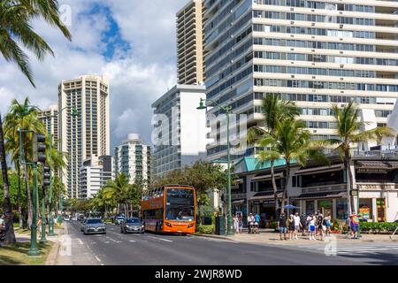 Kalakaua Avenue, Waikiki Beach, Waikiki, Honolulu, Oahu, Hawaii, Vereinigte Staaten von Amerika Stockfoto
