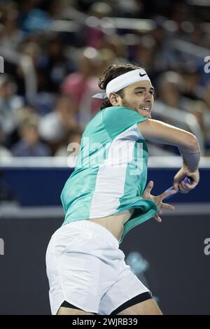 DELRAY BEACH, FL - 16. FEBRUAR: Taylor Fritz aus den USA in Aktion am 8. Tag der Delray Beach Open im Delray Beach Tennis Center am 16. Februar 2024. (Foto: Mauricio Paiz) Stockfoto