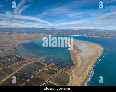 Aus der Vogelperspektive auf Punta del Fangar Point und Fangar Bay im nördlichen Teil des Ebro Delta (Tarragona, Katalonien, Spanien) Stockfoto