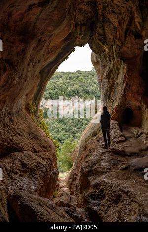 Innenraum der Simanya-Höhle, im Naturpark Sant Llorenç del Munt i l'Obac (Vallès Ockidental, Barcelona, Katalonien, Spanien) Stockfoto