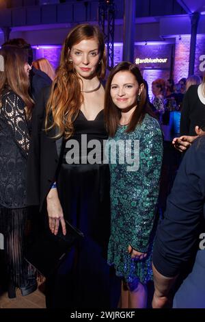 ARD Blue Hour 2024 Pheline Roggan und Jennifer Ulrich bei der ARD Blue Hour 2024 im Telegraphenamt anlässlich der 74. Internationale Filmfestspiele Berlin Berlinale am 15.02.2024 in Berlin. *** ARD Blue Hour 2024 Pheline Roggan und Jennifer Ulrich bei der ARD Blue Hour 2024 im Telegraphenamt anlässlich der 74. Internationalen Filmfestspiele Berlinale am 15 02 2024 in Berlin Copyright: XEventpressxKochanx Stockfoto