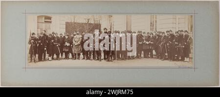 Verteidigung von Paris, 1870-1871. Nationalgarde. Panorama: Porträt einer Gruppe von Soldaten. Fotografie von Disdéri (1819-1889). Albuminpapier. 1870. Paris, Museum Carnavalet. 99130-7 NATIONALGARDE Stockfoto