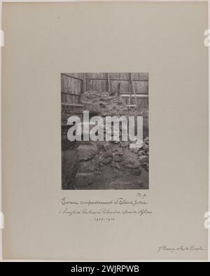 Barry, Jean. Nr. 9 / Arbeiten zur Erweiterung des Gerichtsgebäudes / an der Ecke Boulevard du Palais und Quai des Orfèvres / 1909-1910. "Ausbau des Gerichtsgebäudes an der Ecke Boulevard du Palais und Quai des Orfèvres, 4. Arrondissement, Paris". Gelatino-Silberbromid-Entnahme. Zwischen 1909 und 1910. Paris, Carnavalet Museum. 123818-14 Stockfoto