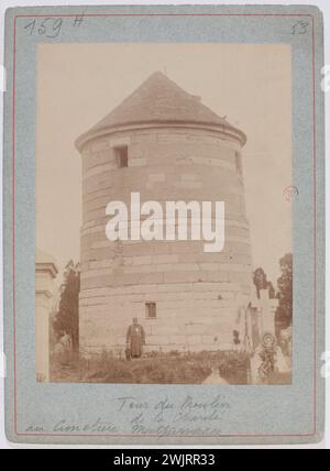 Anonym, Tour du Moulin de la Charité, Friedhof Montparnasse, Boulevard Edgar-Quinet. 14. Arrondissement, Paris. (Dummy-Titel). Albuminpapier zeichnet. Carnavalet Museum, Geschichte von Paris. Tour du Moulin de la Charité, Friedhof Montparnasse, Boulevard Edgar-Quinet. 14. Arrondissement, Paris. (Dummy-Titel) Stockfoto