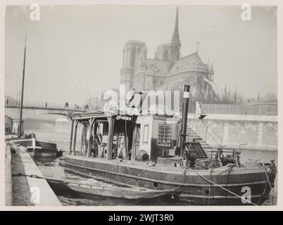 Blancard, Hippolyte (1843 - D.1924), ein Flirtboot und Kathedrale Notre-Dame, 4. Arrondissement, Paris. (Dummy-Titel), 1890. Platin-Verlosung. Carnavalet Museum, Geschichte von Paris. Stockfoto