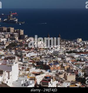 Aus der Vogelperspektive des älteren Teils von Las Palmas de Gran Canaria aus der hügeligen Gegend von San Juan Stockfoto