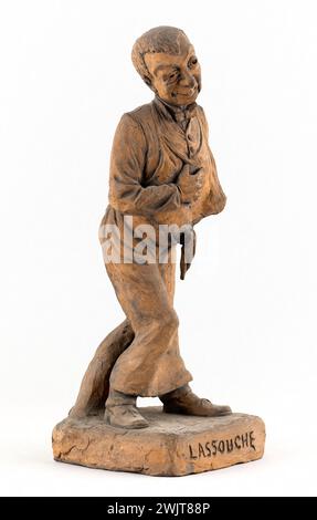 Charles Kotra (1859-1942?) Porträt des Barons Louis-Ange Bouquin de la Souche dit Lassouche (1825–1915), Schauspieler, Autor von Komödien und Operetten. Die Rolle von Arsène in La Station Champbaudet. Terrakotta. Paris, Carnavalet Museum. 74057-29 Schauspieler, französischer Komiker, Spott, Modellierung, Porträtladung, Bildhauer, Terrakotta, 19. 19. 19. 19. 19. 19. 19. 19 19. Jahrhundert, Karikatur Stockfoto