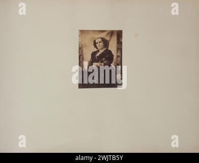 Album Allix, 1855-1860, Madame Adèle Hugo, 1855. Foto von Auguste Vacquerie. Paris, Maison de Victor Hugo. 52170-4 Album Allix, französische Schriftstellerin, Tochter, amerikanischer Plan, Porträt, 19. XIX. 19. 19. 19. 19. 19. Jahrhundert Stockfoto