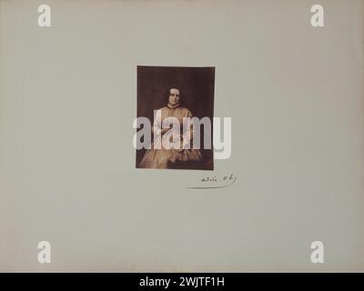 Album Allix, 1855-1860, Madame Adèle Hugo. Um 1856. Foto von Auguste Vacquerie und Charles Hugo. Paris, Maison de Victor Hugo. 52172-12 Allix-Album, französische Schriftstellerin, Ehefrau, Frau, amerikanischer Plan, Porträt, 19. 19. 19. 19. 19. 19. 19. 19. 19. 19. 19 19. Jahrhundert Stockfoto
