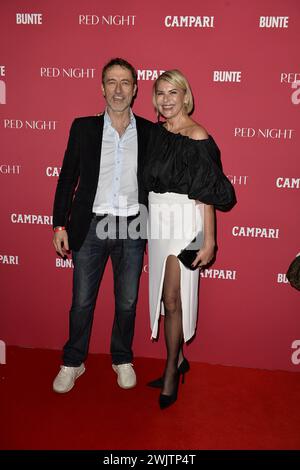 Guido Broscheit und Barbara Klein bei der ROTEN NACHT von CAMPARI und Buntee bei den 74. Internationale Filmfestspiele in Berlin 16.02.2024 *** Guido Broscheit und Barbara Klein bei der ROTEN NACHT von CAMPARI und Buntee bei den Internationalen Filmfestspielen Berlin 74 16 02 2024 Stockfoto