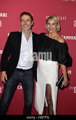 Guido Broscheit und Barbara Klein bei der ROTEN NACHT von CAMPARI und Buntee bei den 74. Internationale Filmfestspiele in Berlin 16.02.2024 *** Guido Broscheit und Barbara Klein bei der ROTEN NACHT von CAMPARI und Buntee bei den Internationalen Filmfestspielen Berlin 74 16 02 2024 Stockfoto