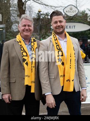 Ascot, Berkshire, Großbritannien. Februar 2024. Rennfahrer, die zum Betfair Ascot Chase Raceday auf der Ascot Racecourse ankommen. Quelle: Maureen McLean/Alamy Live News Stockfoto