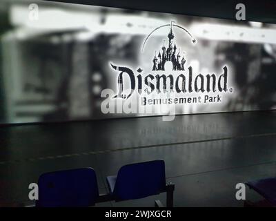 Kunstwerk „Videoinstallation“ von Banksy in der Ausstellung „das Geheimnis der Banksy – Ein Genius Mind“ im Technikum in Mülheim an der Ruhr am 18.11.2022 Stockfoto