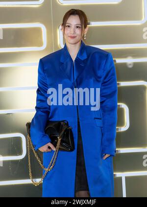 Sungnam, Südkorea. Februar 2024. Die südkoreanische Schauspielerin Claudia Kim (Herkunftsname: Kim Soo-hyun) nimmt am 15. Februar 2024 an einem Fotobesuch für die GIVENCHY Spring-Summer 2024 Collection im Hyundai Department Flagship Store in Sungnam, Südkorea, Teil. (Foto: Lee Young-HO/SIPA USA) Credit: SIPA USA/Alamy Live News Stockfoto