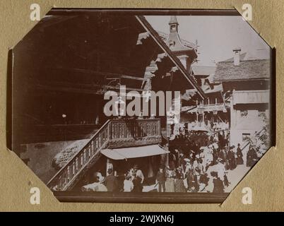 Anonym. Album der Weltausstellung 1900. Schweizer Dorf. 1900. Museum der Schönen Künste der Stadt Paris, Petit Palais. Jahr 1900, Belle Epoque, Universalausstellung 1900 Stockfoto