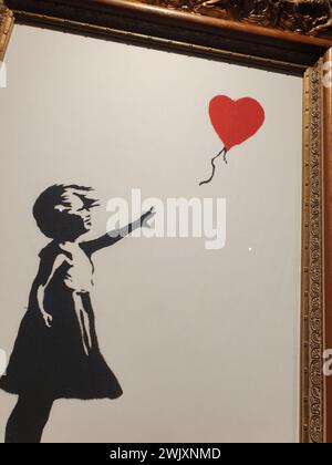 Kunstwerk „Girl with Ballon“ von Banksy in der Ausstellung „das Geheimnis der Banksy – Ein Genius Mind“ im Technikum Mülheim am 12. November 2022 Stockfoto