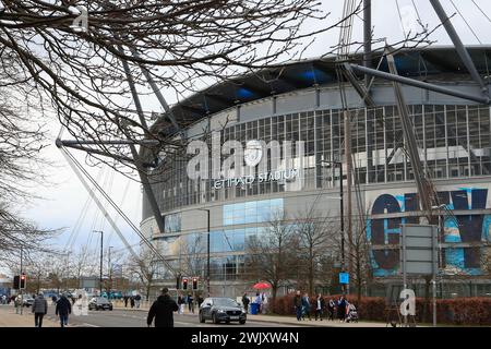 Manchester, Großbritannien. Februar 2024. Außenansicht des Stadions vor dem Premier League-Spiel Manchester City gegen Chelsea im Etihad Stadium, Manchester, Vereinigtes Königreich, 17. Februar 2024 (Foto: Conor Molloy/News Images) in Manchester, Vereinigtes Königreich am 17. Februar 2024. (Foto: Conor Molloy/News Images/SIPA USA) Credit: SIPA USA/Alamy Live News Stockfoto