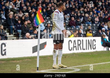 Derby County Stürmer Nathaniel Mendez-Laing (11) mit dem Ball beim Derby County FC gegen Stevenage FC SKY Bet EFL League 1 Spiel im Pride Park Stadium, Derby, England, Großbritannien am 17. Februar 2024 Credit: Every Second Media/Alamy Live News Stockfoto