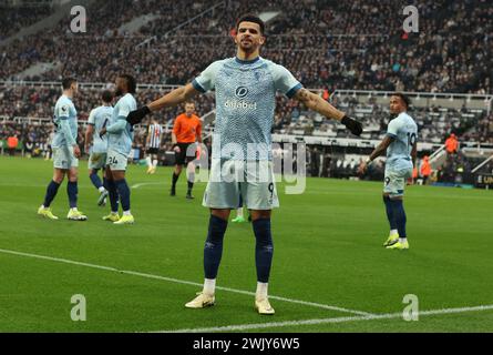 Newcastle upon Tyne, Großbritannien. Februar 2024. Dominic Solanke vom AFC Bournemouth feiert das Tor während des Premier League-Spiels in St. James' Park, Newcastle Upon Tyne. Der Bildnachweis sollte lauten: Nigel Roddis/Sportimage Credit: Sportimage Ltd/Alamy Live News Stockfoto