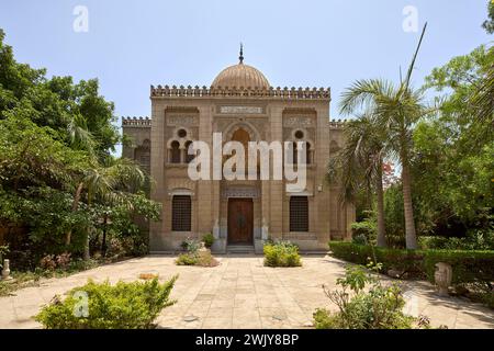 Quabb Afandina, Mausoleum der Königlichen Kapelle Khedive Tawfiq in der Stadt der Toten, Nordfriedhof, Kairo, Ägypten Stockfoto