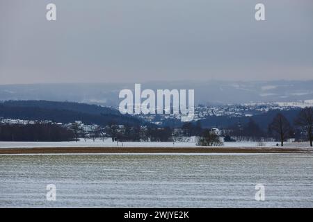 Winterlandschaft in Warstein, Schneewanderung zum Lörmecke Turm, Aussichtsplattform, Kreis Soest, Sauerland, NRW, Deutschland, Europa, Deutschland, Europa Stockfoto