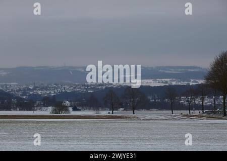 Winterlandschaft in Warstein, Schneewanderung zum Lörmecke Turm, Aussichtsplattform, Kreis Soest, Sauerland, NRW, Deutschland, Europa, Deutschland, Europa Stockfoto