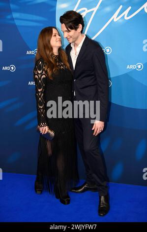 Alice Dwyer und Sabin Tambrea bei der ARD Blue Hour 2024 im Rahmen der Berlinale 2024 im Hotel Telegraphenamt. Berlin, 16.02.2024 *** Alice Dwyer und Sabin Tambrea auf der ARD Blue Hour 2024 im Rahmen der Berlinale 2024 im Hotel Telegraphenamt Berlin, 16 02 2024 Foto:XC.xNiehausx/xFuturexImagex Blue Hour 4425 Stockfoto