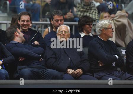 Torino, Italien. Februar 2024. Giorgio Armani während des Halbfinalspiels der Frecciarossa Final Acht Basket zwischen Emporio Armani Milano und Reyer Venezia in Turin Norditalien - Samstag, 17. FEBRUAR 2024. Sport - Basket (Foto: Marco Alpozzi/Lapresse) Credit: LaPresse/Alamy Live News Stockfoto