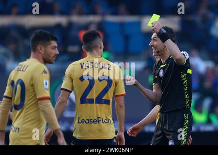 Neapel, Kampanien, Italien. Februar 2024. Schiedsrichter Juan Luca Sacchi während des Fußballspiels der Serie A SSC Napoli gegen Genua FC Stadio Maradona am 17. Februar 2024 in Neapel. (Kreditbild: © Ciro de Luca/ZUMA Press Wire) NUR REDAKTIONELLE VERWENDUNG! Nicht für kommerzielle ZWECKE! Stockfoto