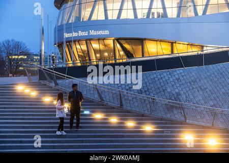 Mercedes-Benz Group AG, Mercedes-Benz Museum. // 15.02.2024: Stuttgart, Baden-Württemberg, Deutschland, Europa *** Mercedes Benz Group AG, Mercedes Benz Museum 15 02 2024 Stuttgart, Baden Württemberg, Deutschland, Europa Stockfoto